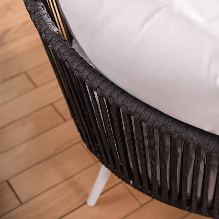 Sofá cama de ratán para exteriores de estilo moderno con cojines y almohadas, tumbonas con marco de aluminio para jardín