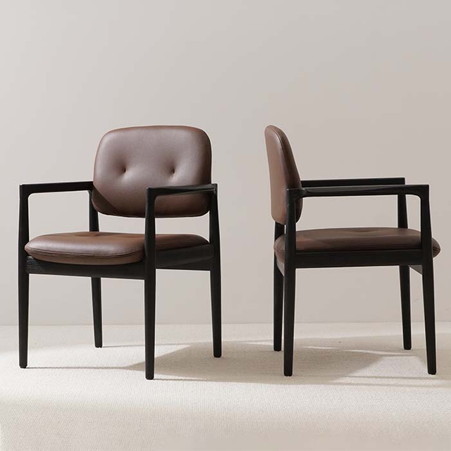 Silla decorativa con respaldo abierto tapizada en cuero marrón moderno, sillones de comedor 