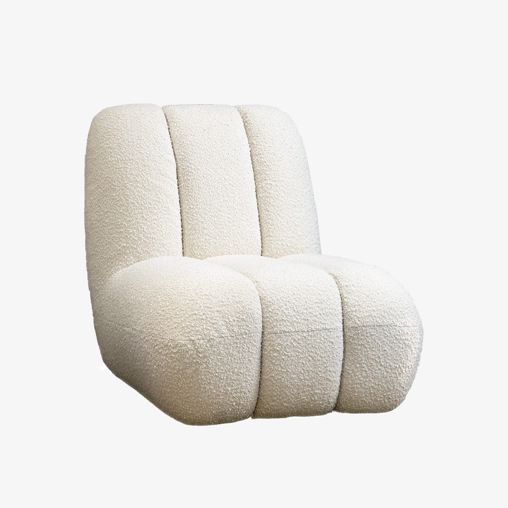Sillón minimalista con sofá individual y suelo Boucle