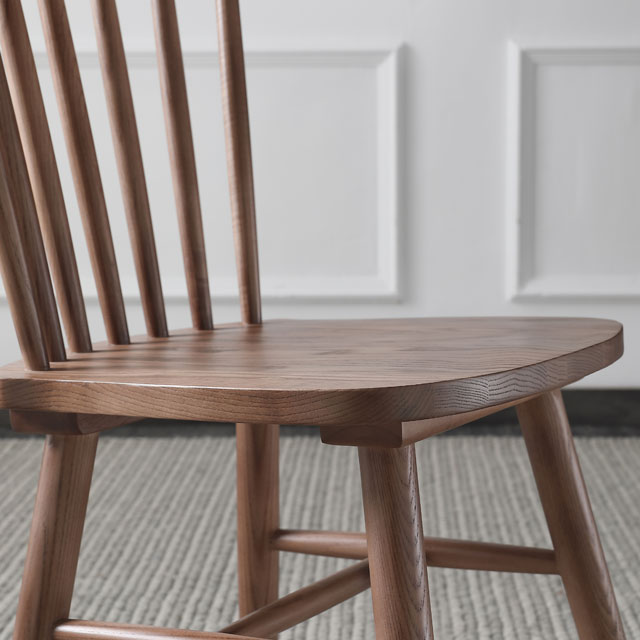 Silla de comedor de nogal Silla de comedor danesa moderna