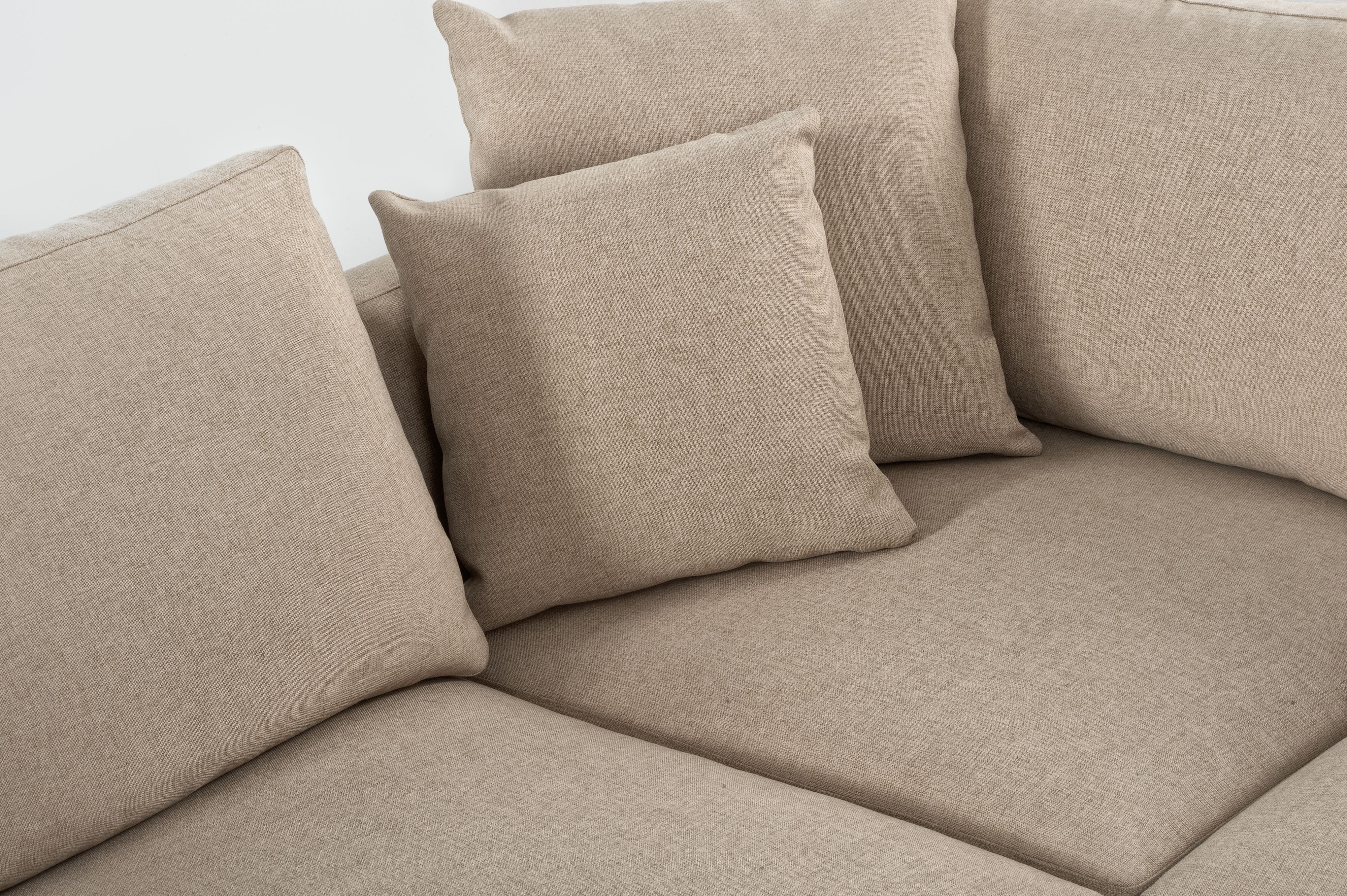 sof&aacute; exterior en forma de l